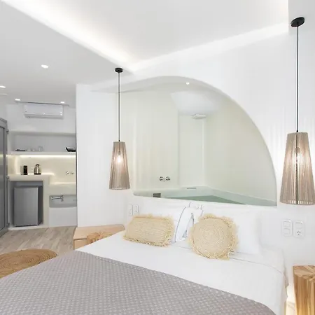 Majestique Of Naxos 4*