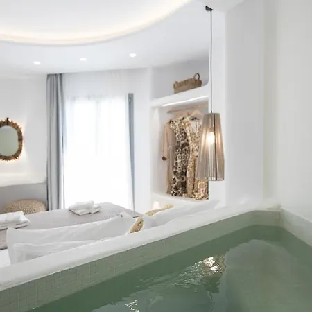 Ξενοδοχείο με διαμερίσματα Majestique Of Naxos Boutique