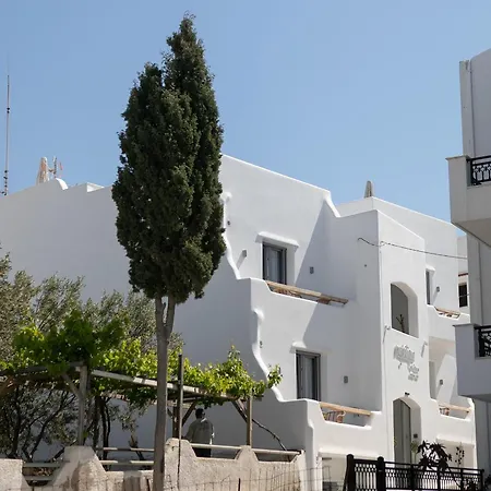 Ξενοδοχείο με διαμερίσματα Majestique Of Naxos Boutique Naxos City
